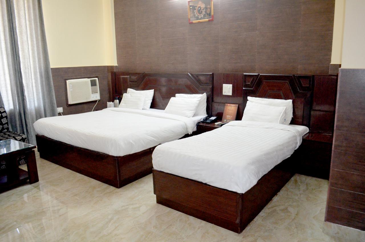 Capital O 4747 Imperial Hotel Katra 格德拉 外观 照片