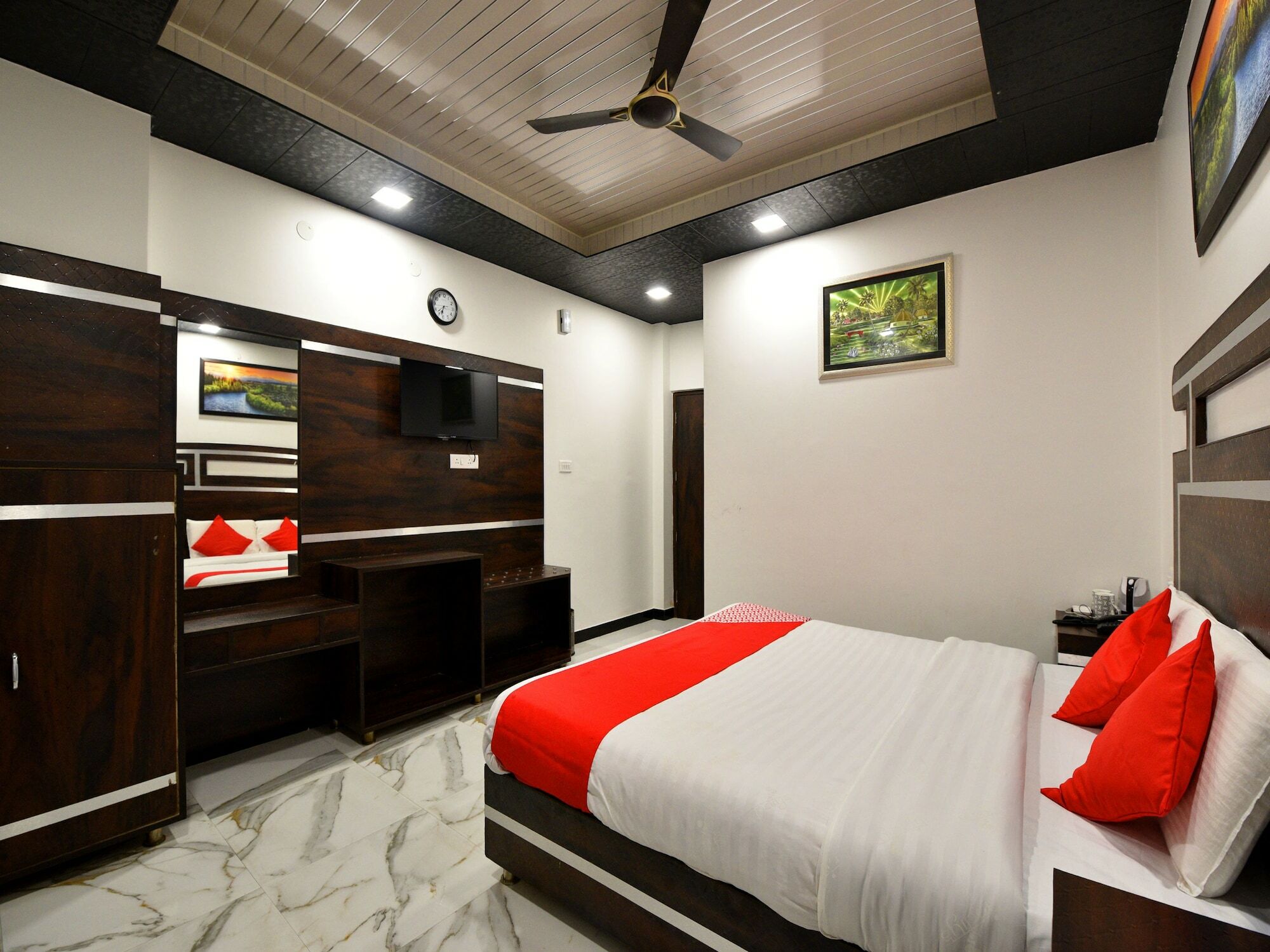 Capital O 4747 Imperial Hotel Katra 格德拉 外观 照片